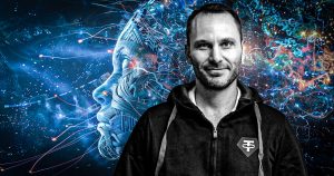 Read more about the article Tether CEO foresees mainstream brain chips, warns of need for open systems